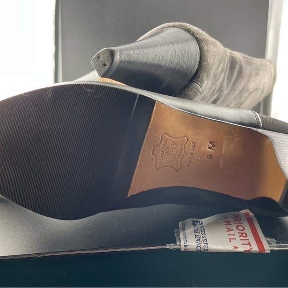 New Bally Vintage 80's Gray Suede Leather Tall Heeled Boots w/ Applique US 6    - Picture 6 of 13